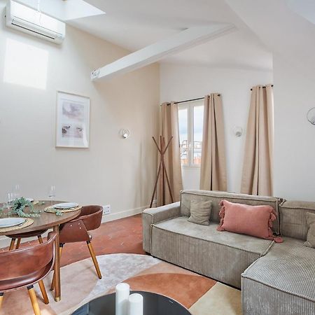 Apartement Montaigne George V By Studio Prestige ปารีส ภายนอก รูปภาพ
