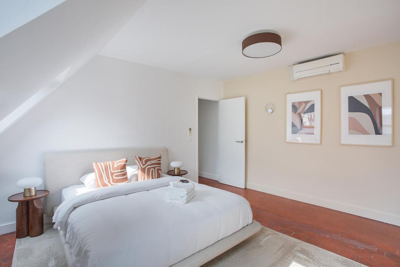 Apartement Montaigne George V By Studio Prestige ปารีส ภายนอก รูปภาพ